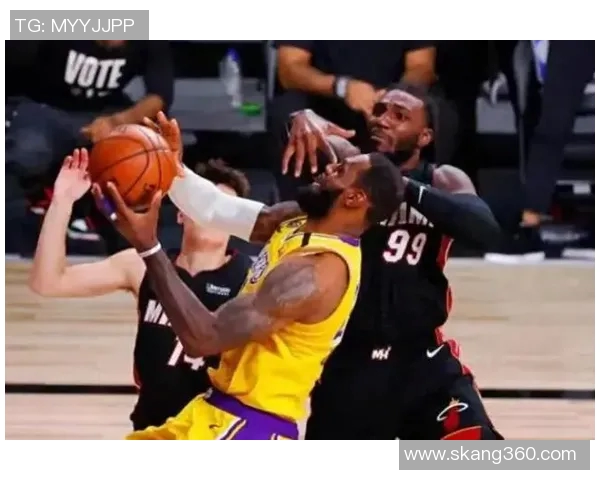 10月5日NBA热火对湖人精彩比赛录像回放分析与赛后点评 10月5日NBA热火对湖人精彩比赛录像回放分析与赛后点评